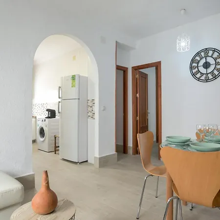 Piso Rio De Conil アパート